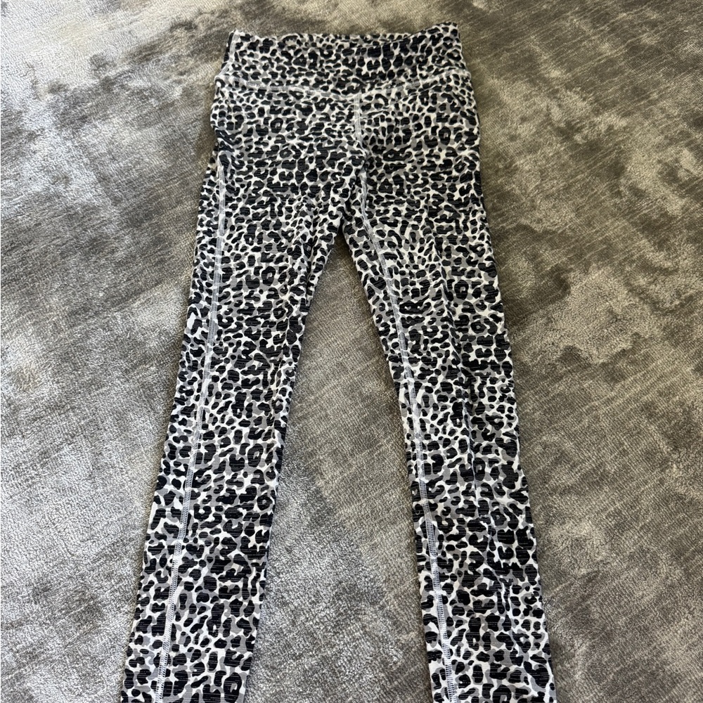 Outdoor Voices Black and White Patterned Leggings